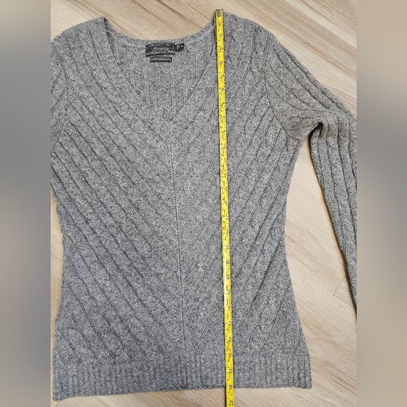 Isabelle 100% Cashmere Sweater - Picture 2 of 11